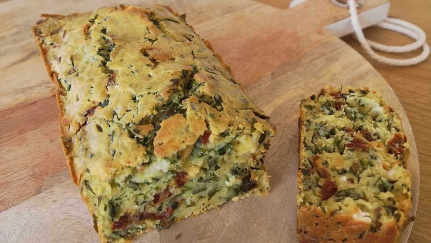 Cake ail des ours, tomates et chèvre